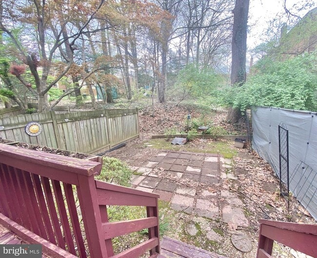 Building Photo - 10323 Hampshire Green Ave