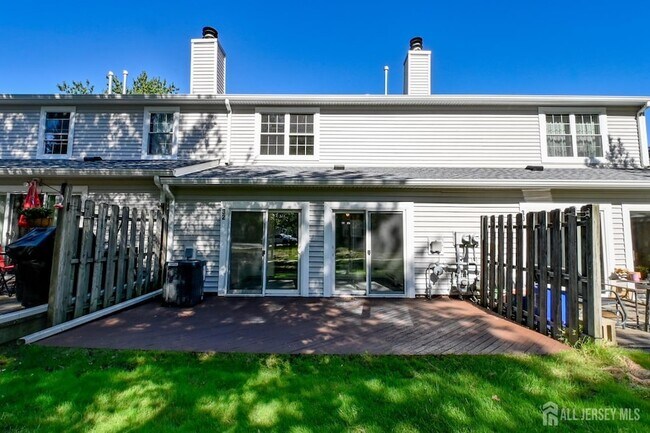 Building Photo - 32 Lafayette Ct