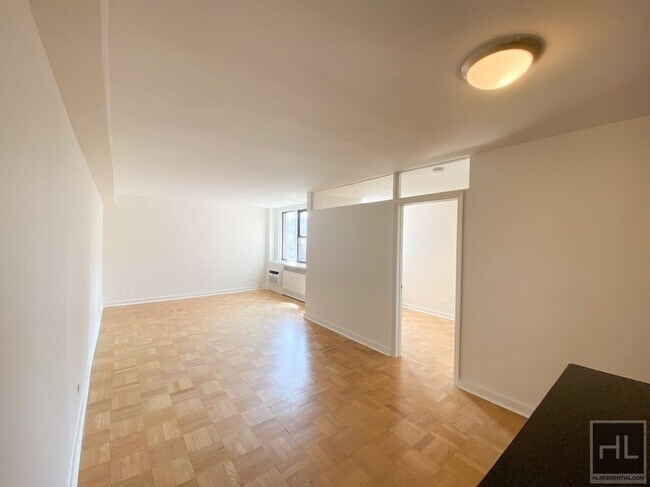 Building Photo - East 79th Street