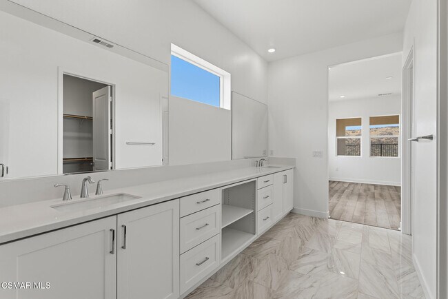 Building Photo - 24582 Camino Canoa