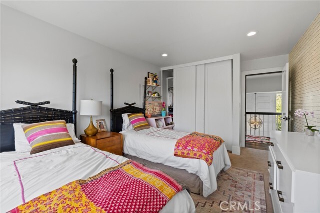 Building Photo - 1207 Mariners Dr