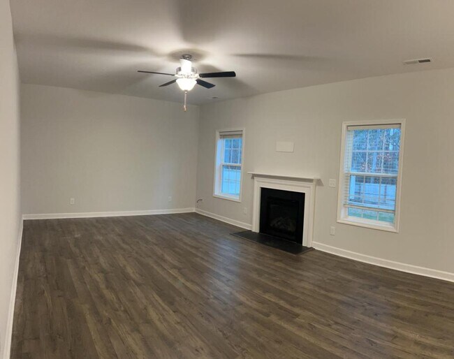 Building Photo - 3763 Glencourse Wy