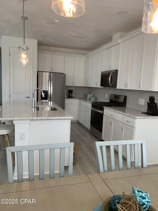 Building Photo - 8620 Sand dollar Dr