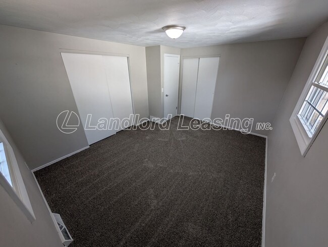 Building Photo - Fully Remodeled Split-Level Home in Amherst Schools