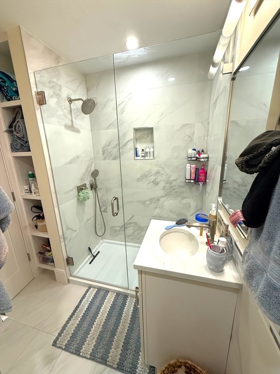 Building Photo - 552 E 5th St