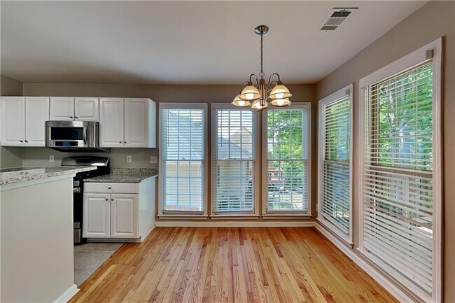 Building Photo - 3496 Heatherwood Ct