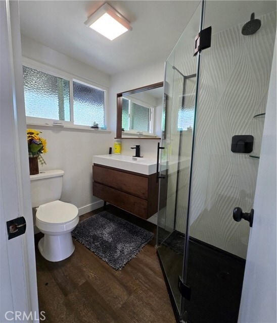 Building Photo - 1235 W Sycamore Ave