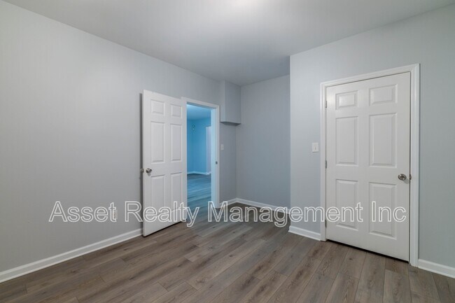 Building Photo - 1217 Dreamview Ln