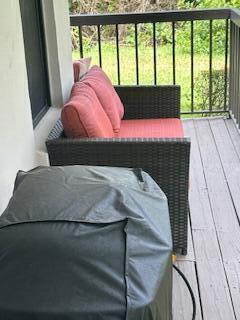 Building Photo - 2309 Fairway Dr S