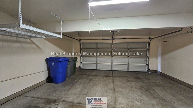 Building Photo - 3 Bed 3 Bath + Loft | EV Charger | Large Private Patio | Rivage in the Parkway