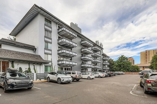 Building Photo - 555 E 10th Ave