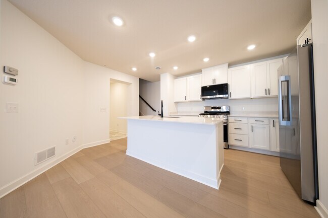 Building Photo - 21618 Orchid Path