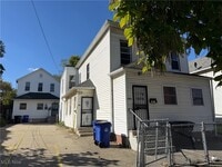 Building Photo - 1576 E 36th St