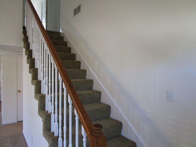 Building Photo - 5004-5006 Carrie Ridge Dr.