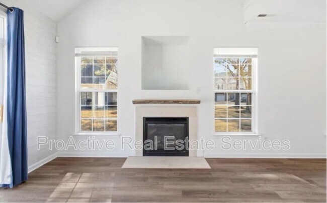 Building Photo - 2021 Livingston St
