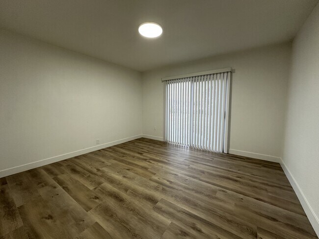 Building Photo - 13051 Baker Ave