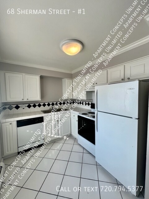 Building Photo - 68 Sherman St