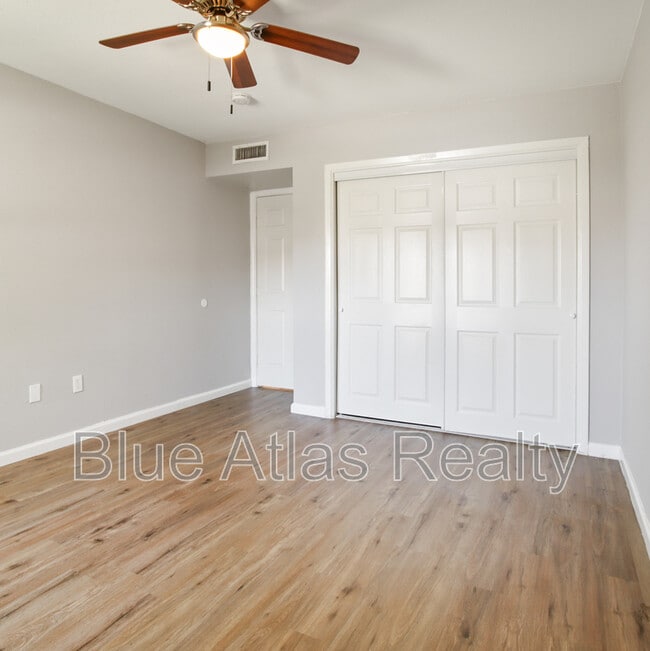 Building Photo - 412 Arborview Dr