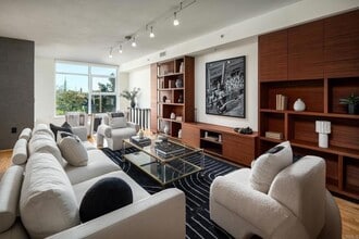 Building Photo - 1431 Pacific Hwy