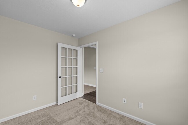 Building Photo - 3013 Brems Dr