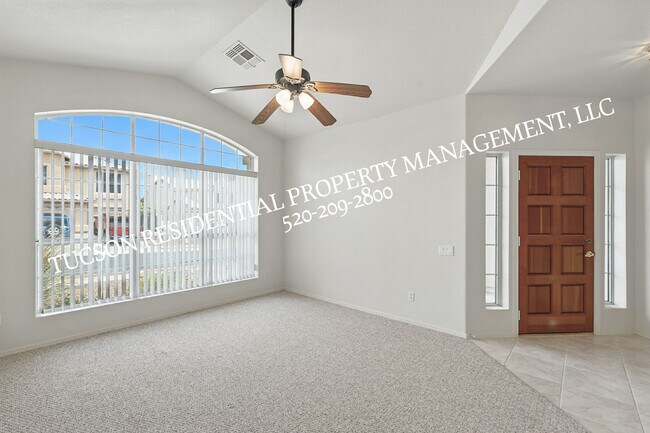 Building Photo - 11399 Silver Pheasant Loop