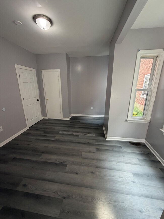 Building Photo - 251 Highland Ave