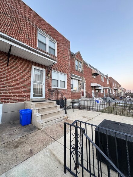 Building Photo - 8114 Terry St