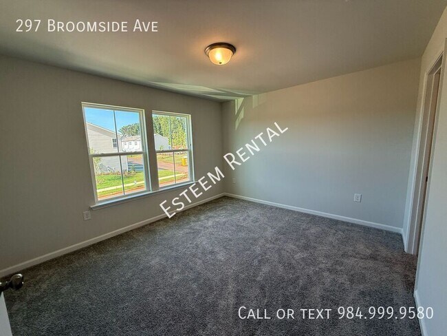 Building Photo - 297 Broomside Ave