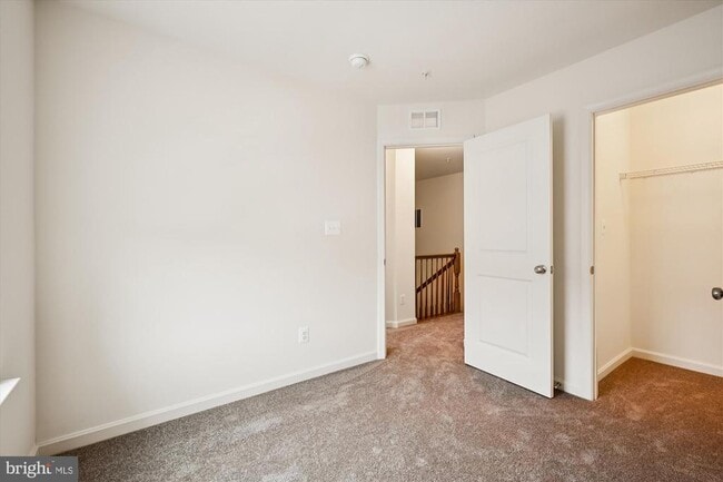 Building Photo - 2505 Boeing Way