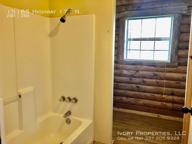 Building Photo - 15185 Hwy. 171 N.