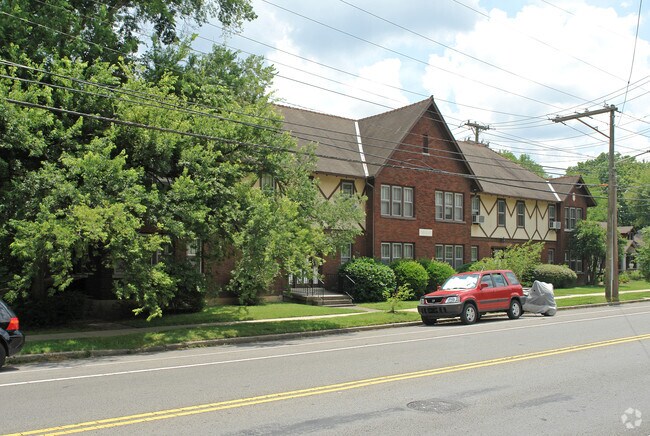 Building Photo - The Clair