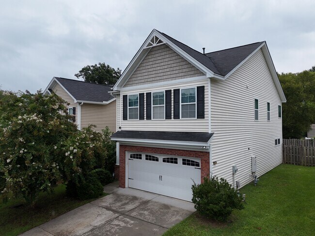 Building Photo - 124 Harvest Glen Ln
