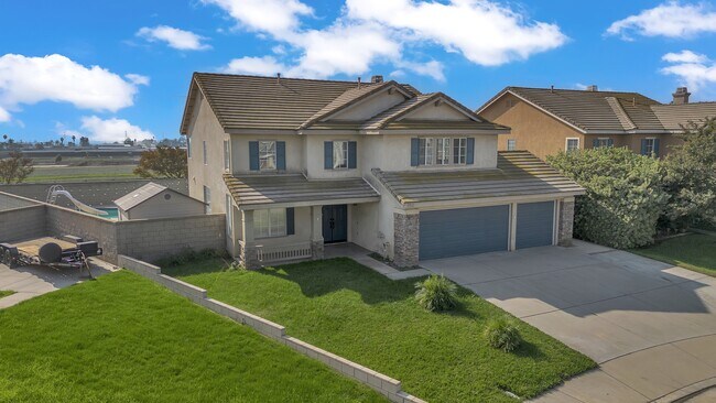 Primary Photo - 952 E Cottonwood St