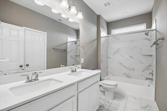 Building Photo - 8612 Cedardale Park Dr