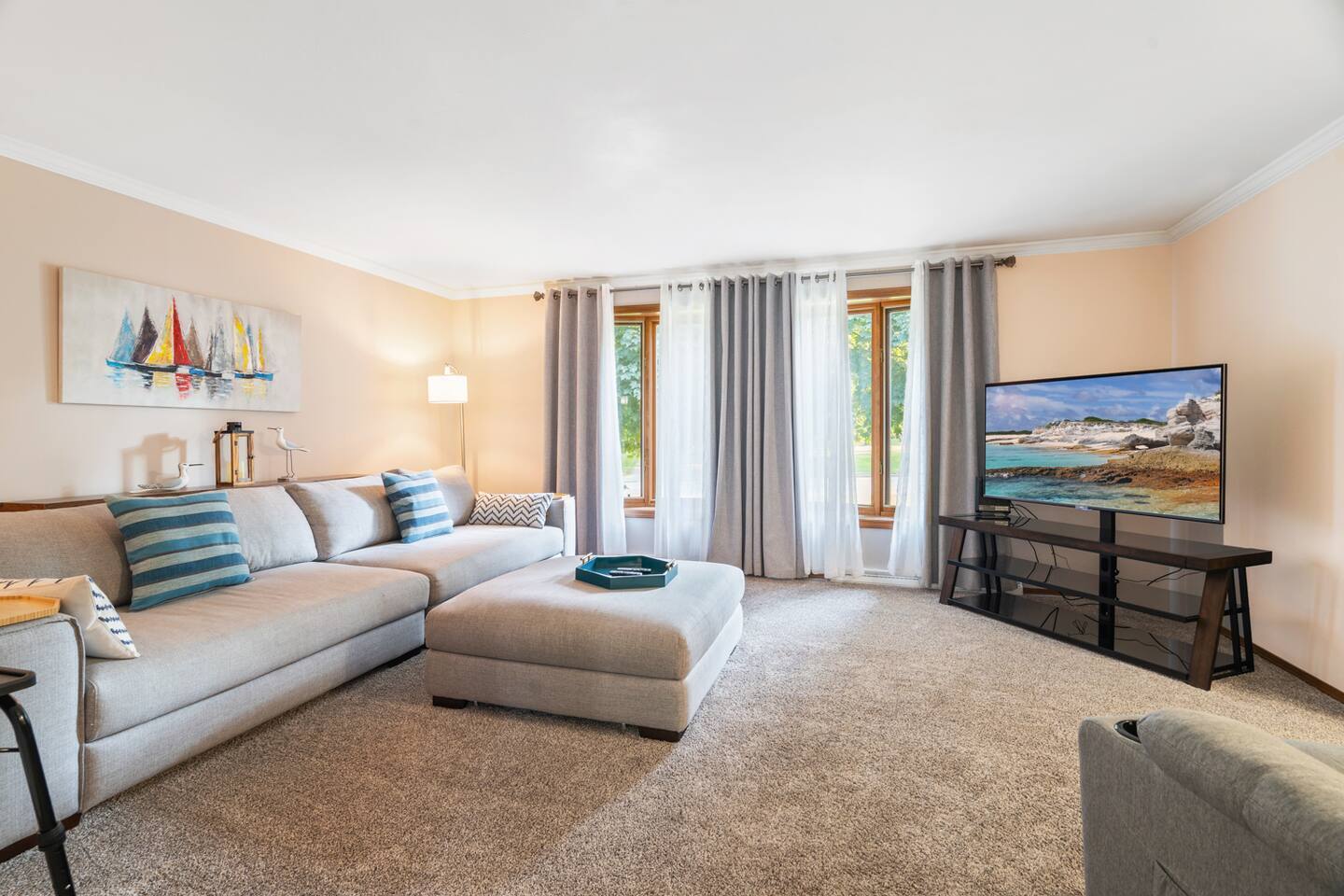 Building Photo - 1212 Circle Dr