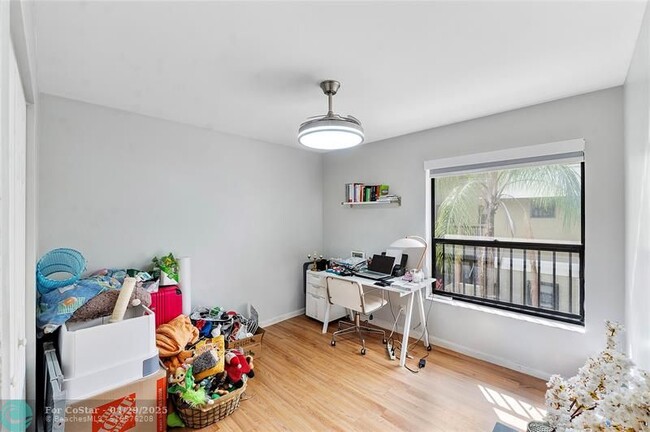 Building Photo - 2534 NW 49th Terrace