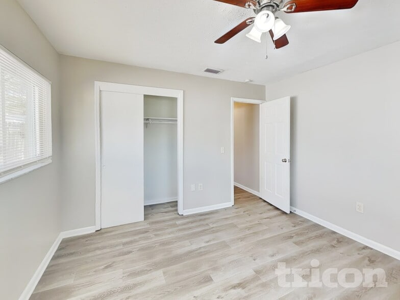 Building Photo - 604 Barkfield Loop