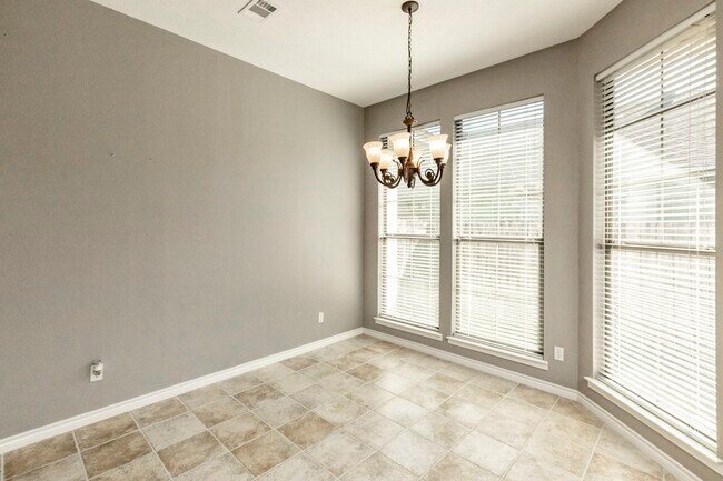 Building Photo - 434 Harbor Oaks Dr