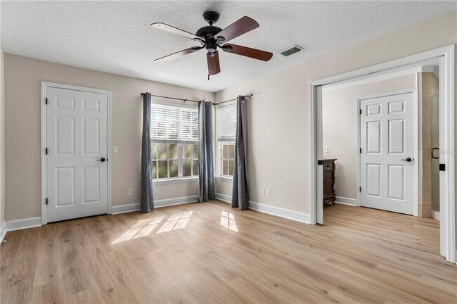 Building Photo - 1454 FARRINGDON Cir