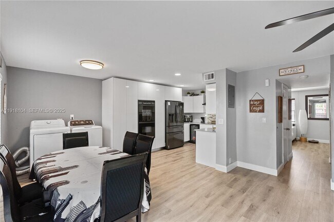 Building Photo - 8089 SW 18th Ct