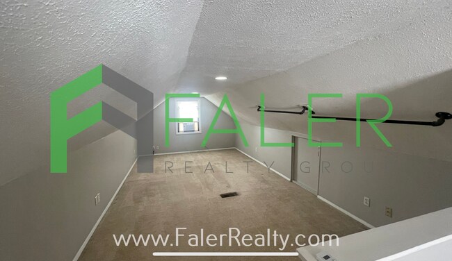 Building Photo - Darling 3-Bedroom Cape Cod in Belmont