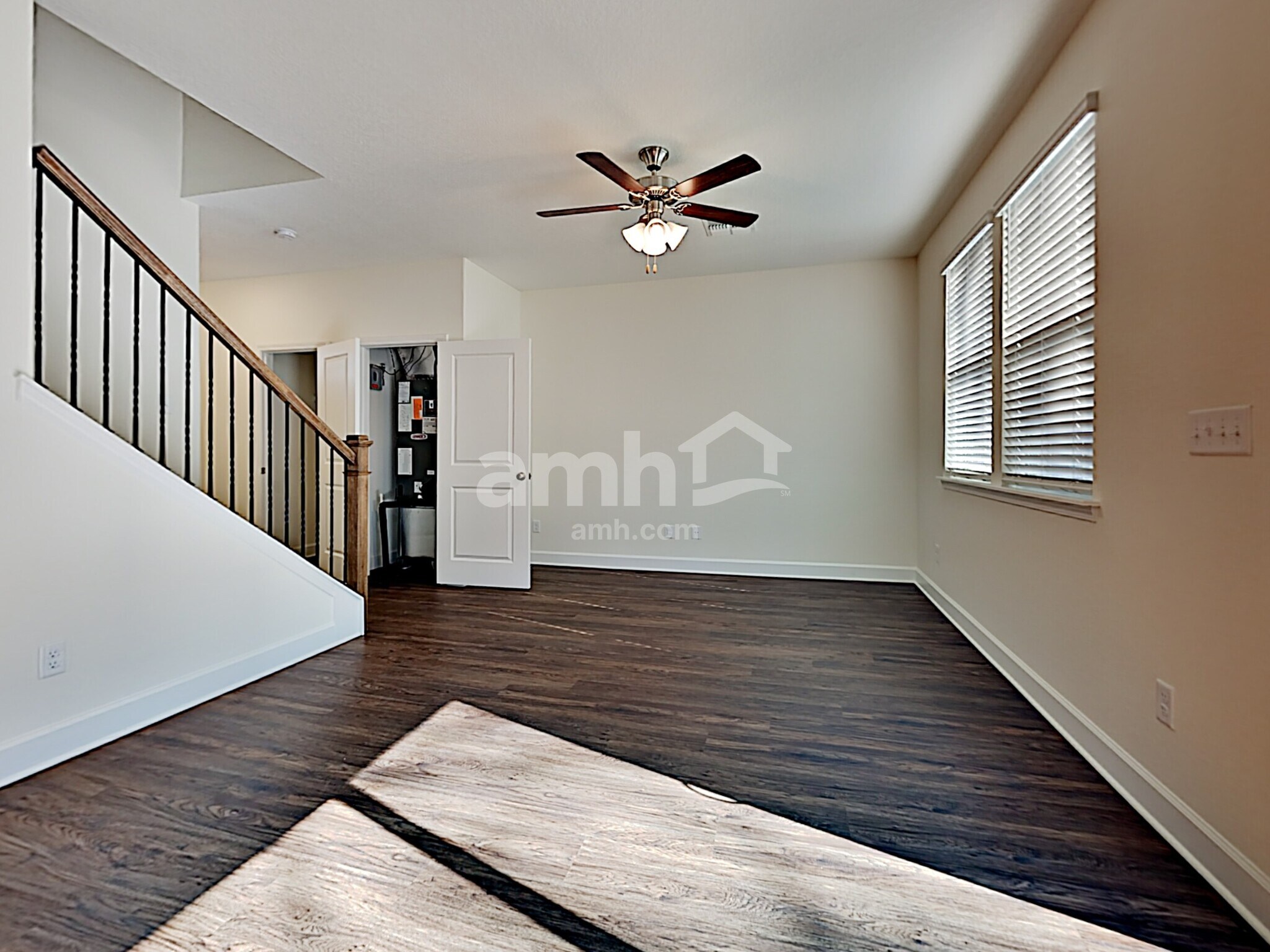 Building Photo - 8674 Highfield Ave