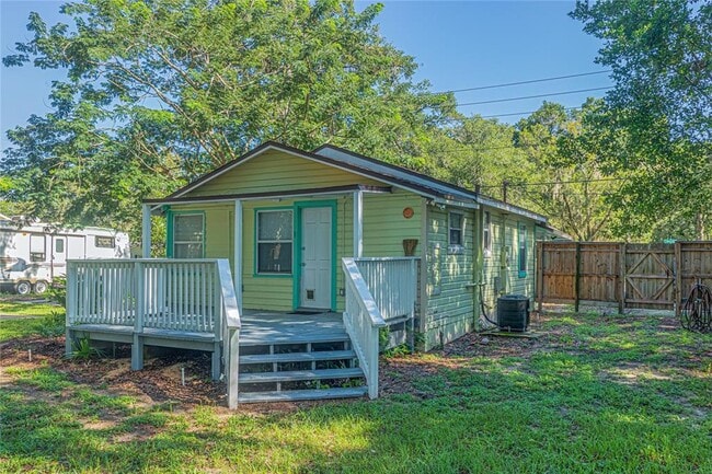 Building Photo - 1120 E Minnesota Ave