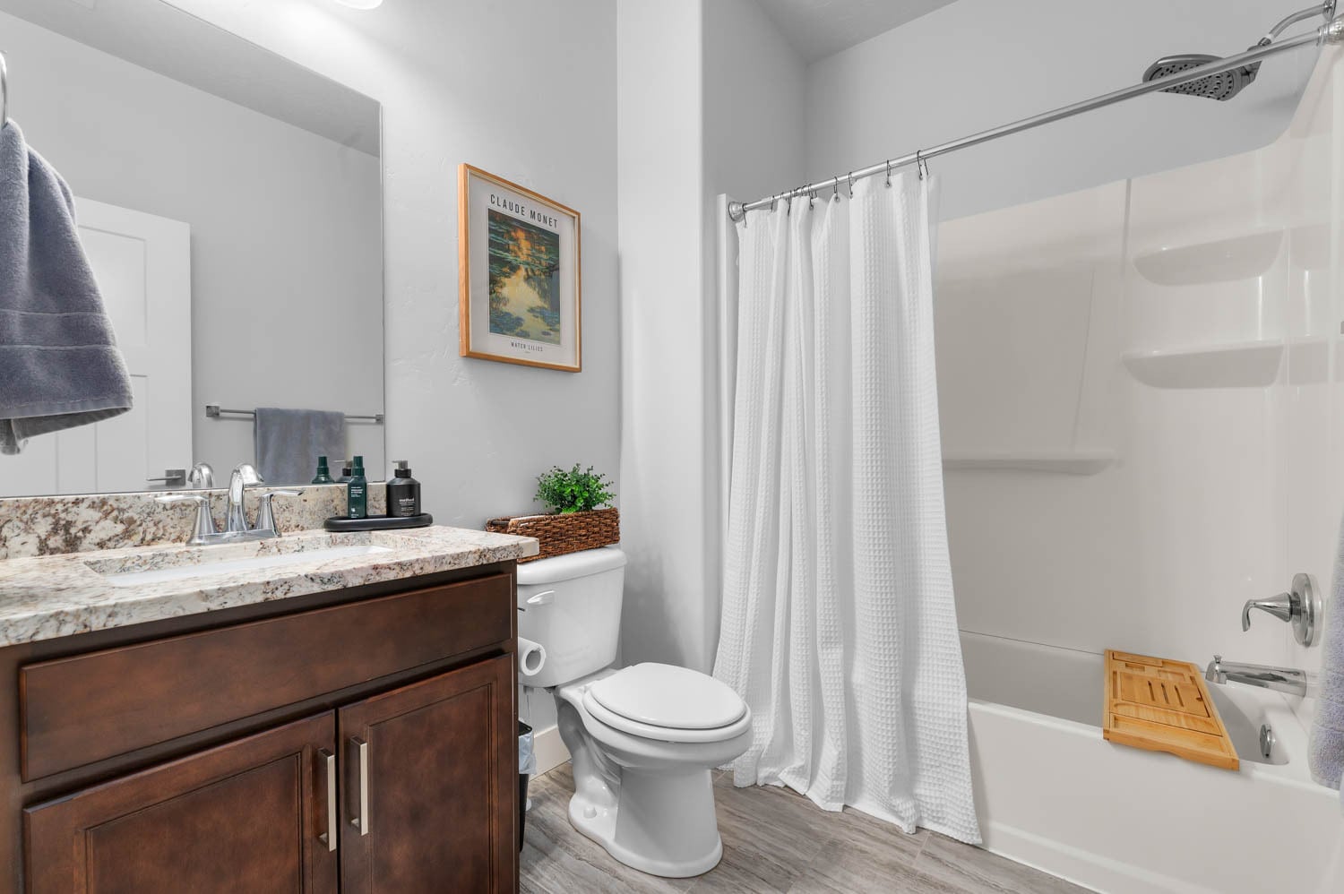 Full Bathroom - 11769 S Nigel Peak Ln