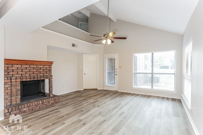 Building Photo - 1823 Cordova Dr