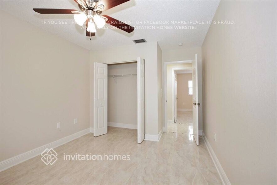 Building Photo - 581 SW 166th Terrace