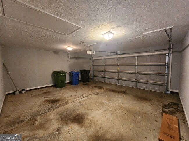Building Photo - 8070 Santee Ct