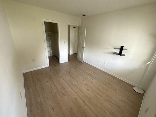 Building Photo - 4401 S Semoran Blvd