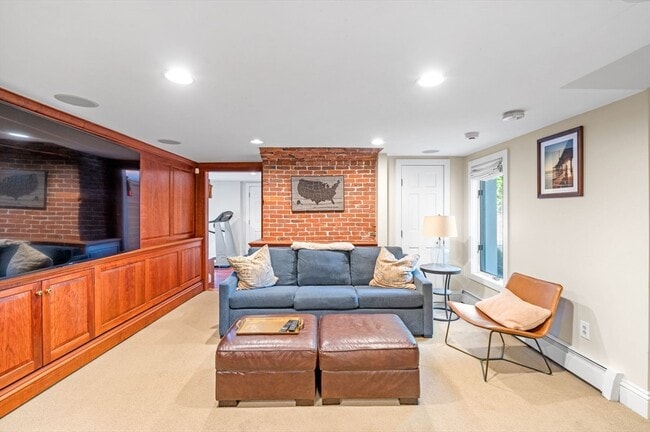 Building Photo - 59 Harbor Ave