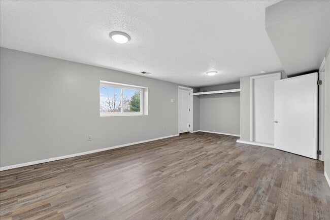 Building Photo - 1210 N 5th St